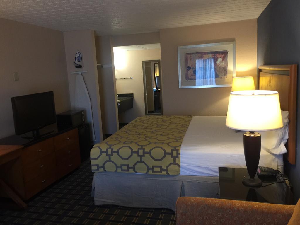 Baymont By Wyndham I-75 Hotel 2*