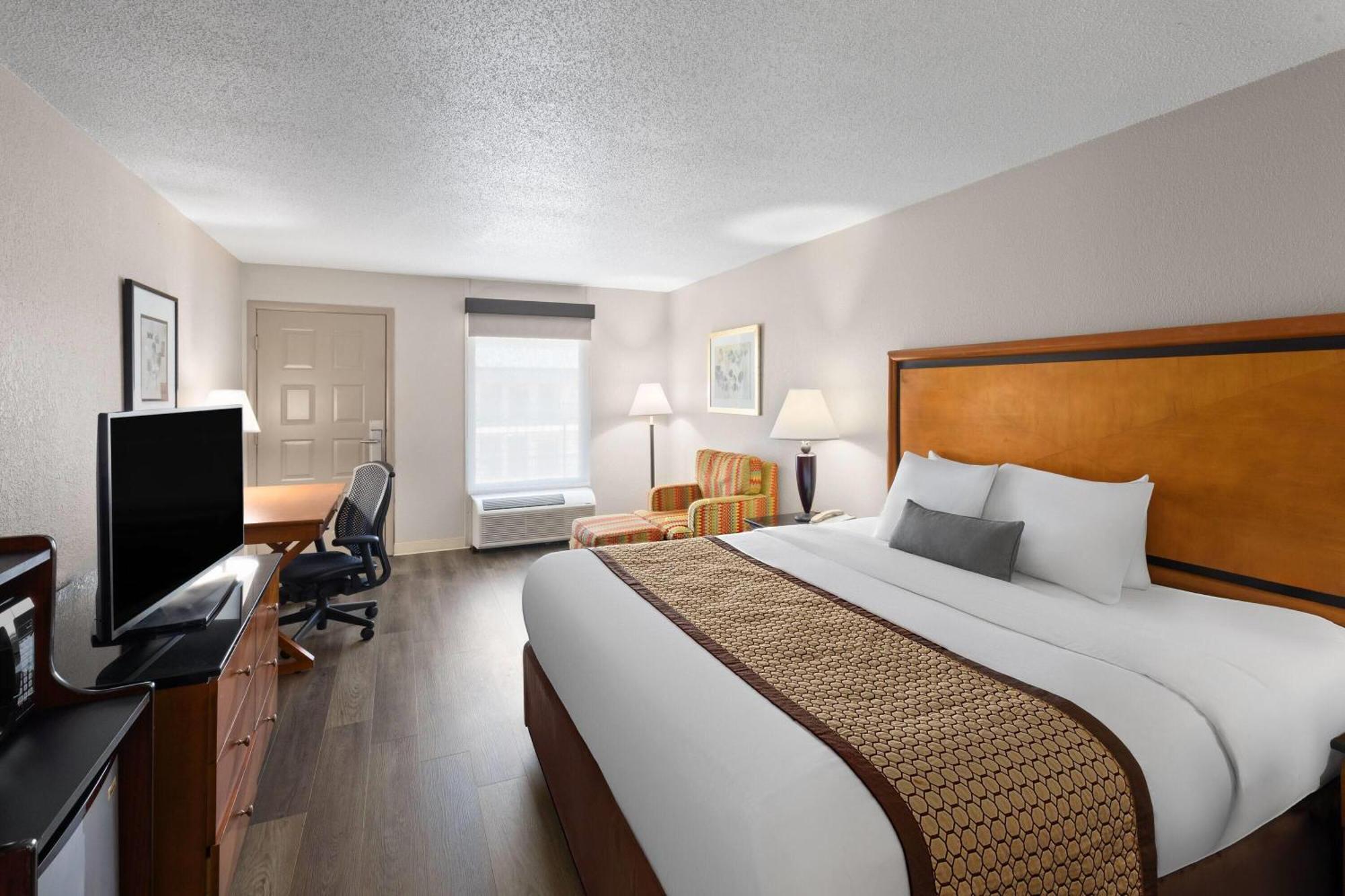 Hotel Baymont By Wyndham I-75