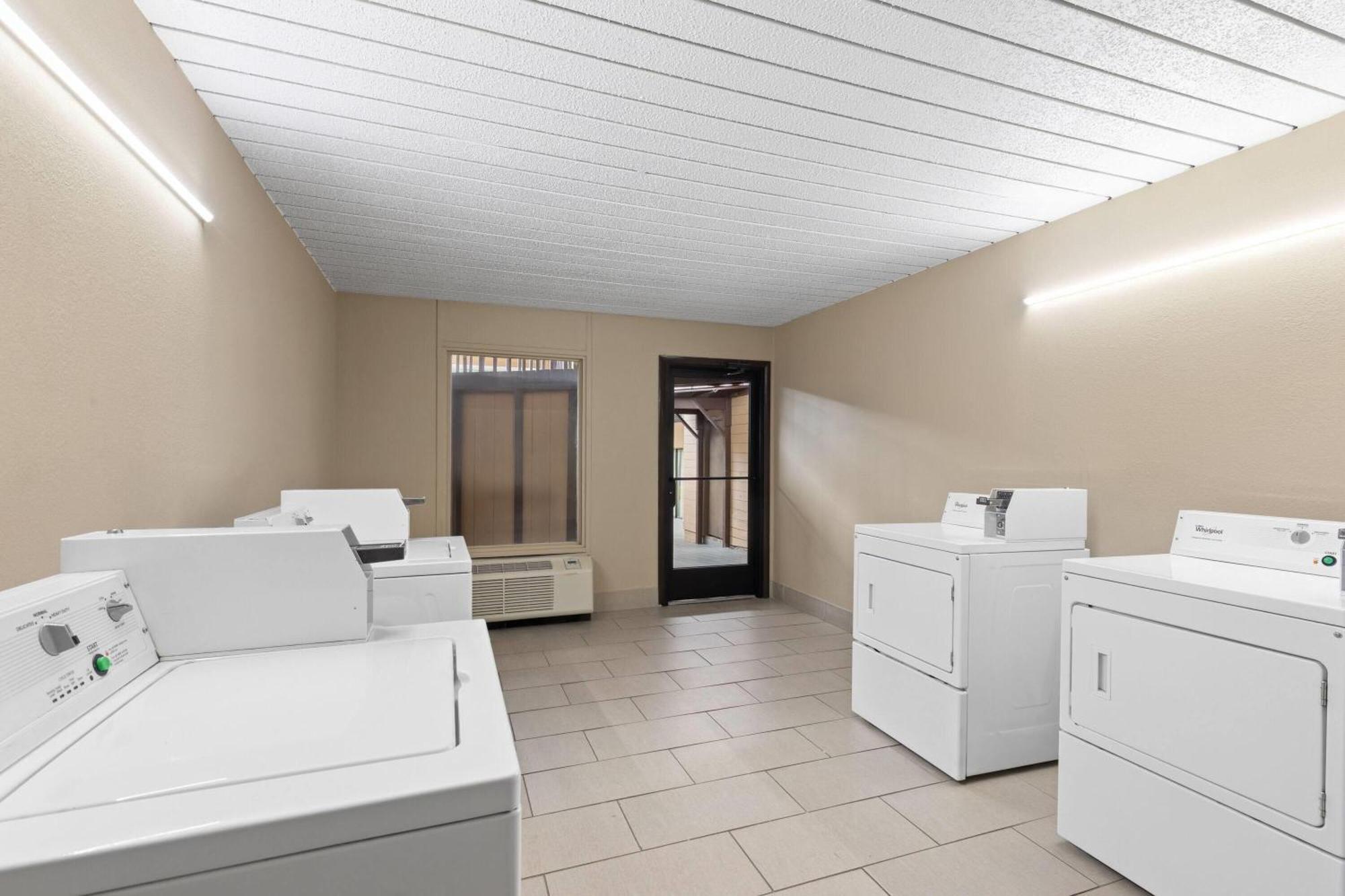 Baymont By Wyndham I-75 Hotel 2*
